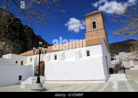 Chiesa parrocchiale nel villaggio Huebro, Sierra Alhamilla montagne, Nijar Almeria, Spagna Foto Stock