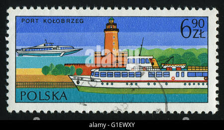 Polonia - circa 1988: timbro stampato dalla Polonia, mostra la nave, circa 1988. Foto Stock