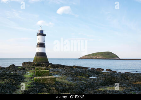 Punto Penmon faro sull'isola di Anglesey, Galles Foto Stock