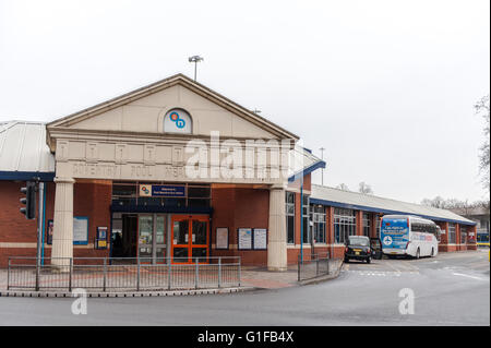 Pool di Coventry Prato autobus e la stazione dei pullman, Coventry, West Midlands, Regno Unito. Foto Stock