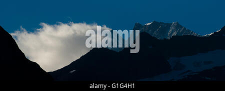 4000 metri di alti picchi nelle montagne svizzere, Alpi Bernesi, Berner Oberland, Svizzera Foto Stock