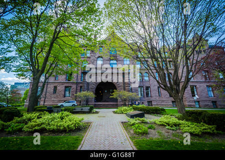 Giardini e l Assemblea Legislativa di Ontario, a Toronto, Ontario. Foto Stock