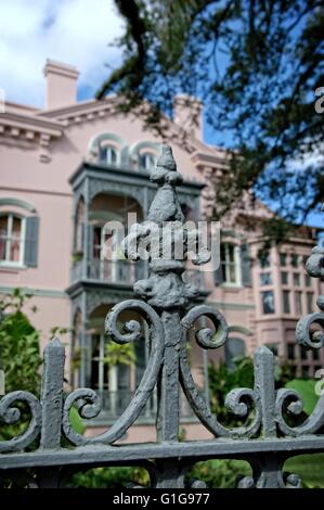 Vintage abitazioni storiche nel Garden District di New Orleans in Louisiana Foto Stock