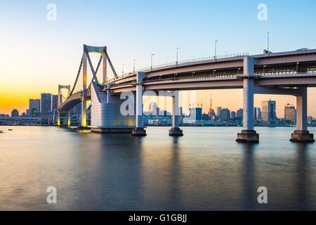 Paesaggio di Tokyo vista da Odaiba. Foto Stock
