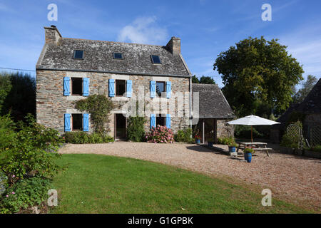 Tipico Breton Gite, vicino Locquirec, Finisterre, Bretagna, Francia, Europa Foto Stock