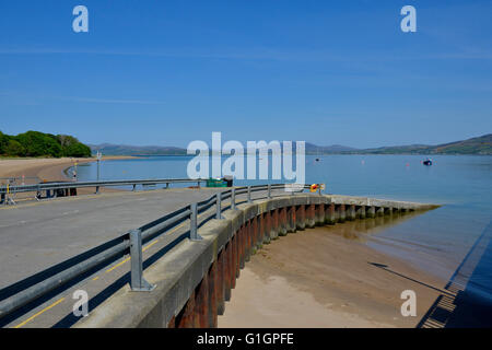 Rathmullan pier e Lough Swilly, Rathmullen, County Donegal, Irlanda Foto Stock