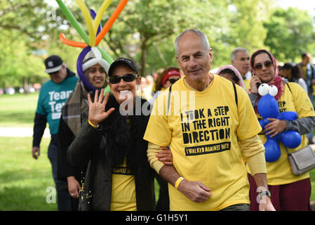 Philadelphia, Pennsylvania, USA. 15 Maggio, 2016. I partecipanti a piedi all'ADL a piedi contro odio evento presso il Navy Yard a Philadelphia PA Credito: Ricky Fitchett/ZUMA filo/Alamy Live News Foto Stock