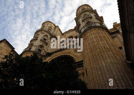 La Cattedrale della Incarnazione e Museo del Duomo. Spesso indicati come 'La Manquita" con il significato di "uno-armati lady', Malaga, Foto Stock