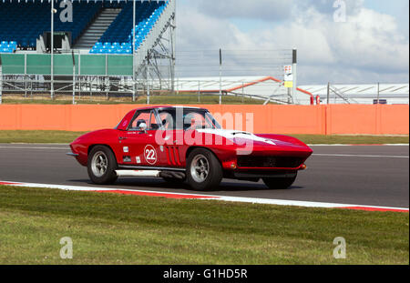 Chevrolet Corvette Stingray pilotato da Geoffrey Hobbs durante il Silverstone media classici Test Day Foto Stock