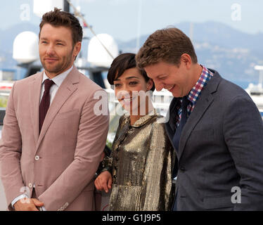 Cannes, Francia. 16 Maggio, 2016. Irish-Ethiopian attrice Ruth Negga con l'Attore Joel Edgerton (sinistra) e direttore di Jeff Nichols (a destra) all'amorevole pellicola fotografica chiamata alla sessantanovesima Cannes Film Festival lunedì 16 maggio 2016, Cannes, Francia. Credito: Doreen Kennedy/Alamy Live News Foto Stock