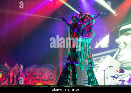 Il Somerset, Wisconsin, Stati Uniti d'America. 14 Maggio, 2016. ROB ZOMBIE esegue live at Somerset anfiteatro durante l'invasione del nord Festival di musica nel Somerset, Wisconsin © Daniel DeSlover/ZUMA filo/Alamy Live News Foto Stock