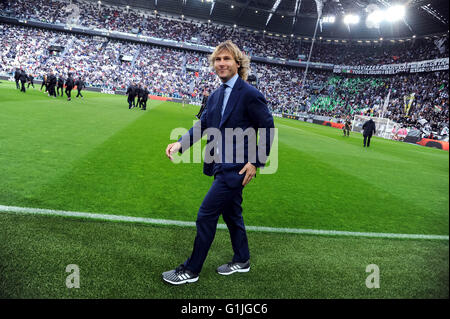 Torino, Italia. 14 Maggio, 2016. Pavel Nedved (Juventus) Calcio/Calcetto : Juventus vice presidente Pavel Nedved prima l'italiano 'Serie A' match tra Juventus 5-0 UC Sampdoria a Juventus Stadium di Torino, Italia . © aicfoto/AFLO/Alamy Live News Foto Stock