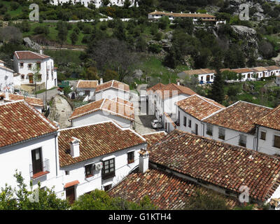 Grazelema, un grazioso villaggio di montagna in Andalusia Spagna Foto Stock