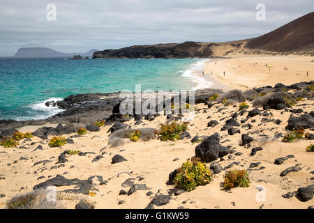 Spiaggia di sabbia di Playa de las Conchas, Graciosa island, Lanzarote, Isole Canarie, Spagna Foto Stock