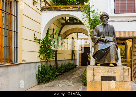 Monumento Maimonides (Cordoba, 30 marzo 1138 - Il Cairo, 12 dicembre 1204) Foto Stock