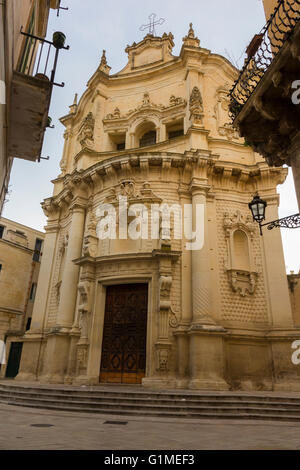 Lecce, la chiesa barocca di San Matteo. monumenti di pietra leccese Foto Stock