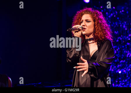 Milano, 21 marzo 2016 Jess Glynne esegue live at Fabrique, Milano. © Davide Merli / Alamy Live News Foto Stock