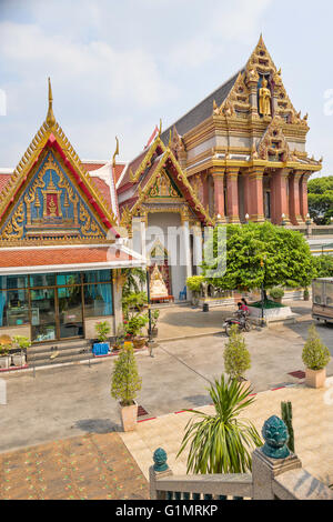 Edifici storici, vista templi a Bangkok, in Thailandia Foto Stock