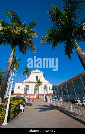 Vista verticale della Plaza Mayor in Trinidad, Cuba. Foto Stock