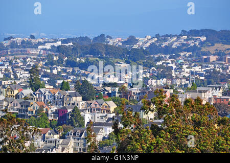 San Francisco, Stati Uniti d'America: vista di Buena Vista quartiere che circonda il Buena Vista Park, a sud del quartiere di Haight-Ashbury Foto Stock