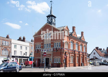 Xviii secolo giacobino Town Hall High Street, Thame, Oxfordshire, England, Regno Unito Foto Stock