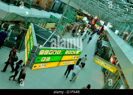 Haupthalle, Flughafen Tegel di Berlino, Deutschland Foto Stock