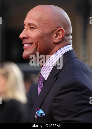 Londra, UK, 21 Maggio 2015: Dwayne Johnson assiste la Premiere mondiale di San Andreas presso il cinema Odeon Leicester Square in Lond Foto Stock