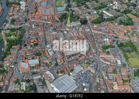 Una veduta aerea del centro città di Newark-on-Trent, Nottinghamshire Foto Stock