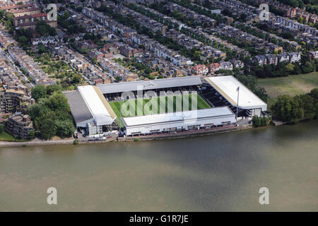 Una veduta aerea di Craven Cottage, casa di Fulham Football Club Foto Stock