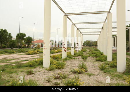 Atene, abbandonato il villaggio Olimpico Foto Stock