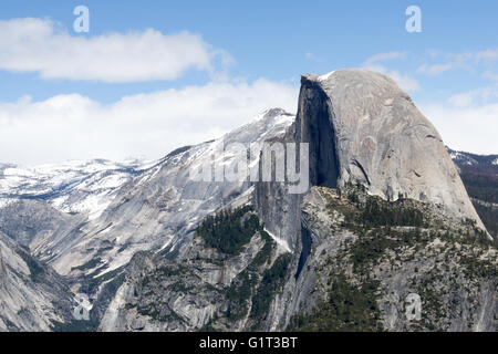 Vista di mezza cupola dal punto ghiacciaio. Foto Stock
