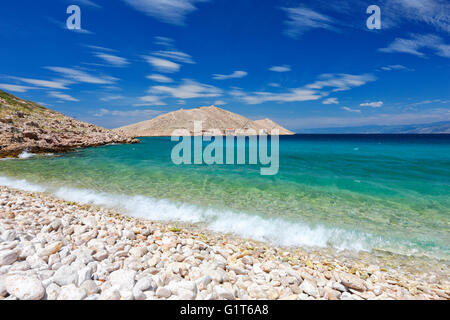 Una spiaggia in Lukovo, una piccola cittadina sulla costa croata Foto Stock