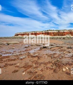 Old Hunstanton beach e scogliere Norfolk England Regno Unito Foto Stock