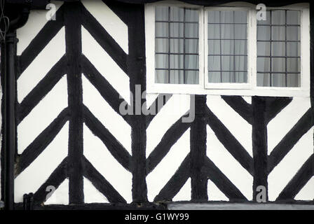 Croce edificio con travi di legno, Helmsley, North Yorkshire Foto Stock