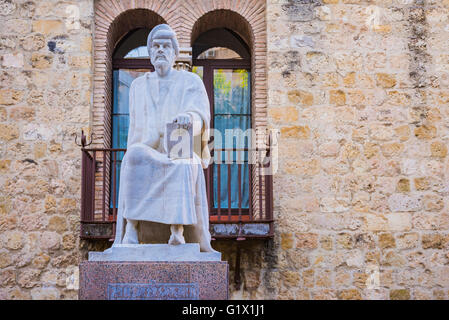 Memorial. Ibn Rushd, 14 Aprile 1126 - 10 dicembre 1198, Córdoba, Andalusia, Spagna, Europa Foto Stock