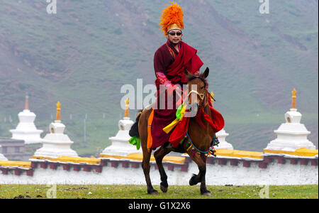 Corse di cavalli di Litang Foto Stock