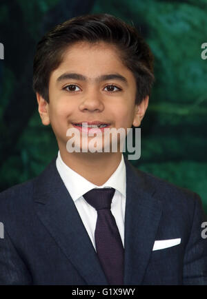 Aprile 11, 2016 - Neel Sethi frequentando il Libro della Giungla Premiere europeo al BFI Imax a Londra, Regno Unito. Foto Stock