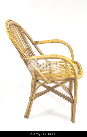 Le sedie di rattan isolato su bianco Foto Stock