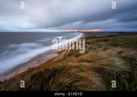 Una vista dall'alto in testa Hengistbury nel Dorset. Foto Stock