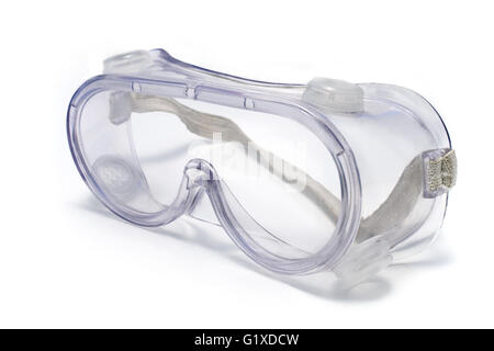 Cancellare gli occhiali di sicurezza isolato su bianco Foto Stock
