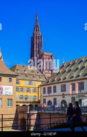 Il museo storico e la cattedrale di Strasburgo, Alsazia, Francia, Europa Foto Stock