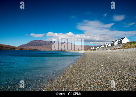 Spiaggia deserta a Ardmair baia vicino a Ullapool, Wester Ross Scotland Regno Unito Foto Stock