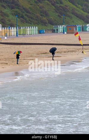 Bournemouth Dorset, Regno Unito 21 maggio 2016. Regno Unito meteo: wet Rainy day a Bournemouth Beach. Credito: Carolyn Jenkins/Alamy Live News Foto Stock