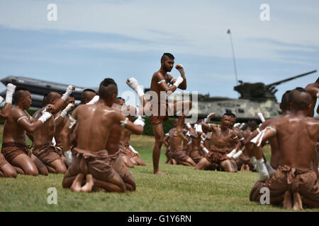 Sattahip, Thailandia. 21 Maggio, 2016. Thai marines prendere parte alla cerimonia di apertura per un giunto esercitazione militare in Sattahip Base Navale, Chon Buri provincia, Thailandia, il 21 maggio 2016. Thai e Cinese marine corps terrà una cerimonia di apertura di un programma comune di esercitazione militare denominata sciopero blu 2016 qui il sabato. Credito: Li Mangmang/Xinhua/Alamy Live News Foto Stock