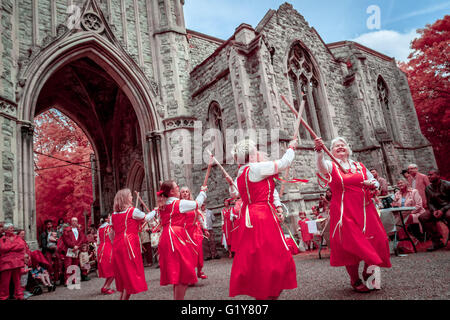 Londra, Regno Unito. 21 Maggio, 2016. Il cimitero di Nunhead Giornata porte aperte. Fotografato in credito a raggi infrarossi: Guy Corbishley/Alamy Live News Foto Stock