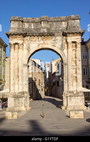 Golden Gate Romano (Sergio Arch) a Pola, Croazia Foto Stock