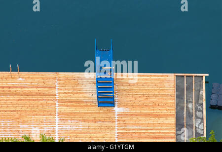 Il molo di legno sul lago Foto Stock