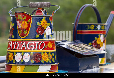 Buckby può su un narrowboat, England, Regno Unito Foto Stock