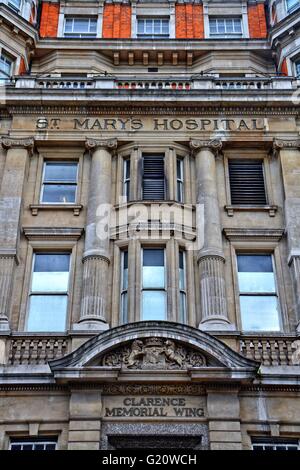 St Marys Hospital di Londra, vista frontale. L'ospedale St Mary è il più importante ospedale acuto per il nord ovest di Londra. Foto Stock