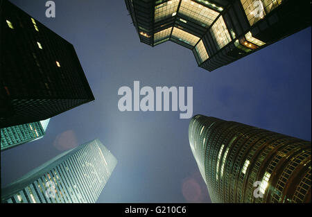 New York, grattacieli in 53rd Street e la terza Avenue Foto Stock